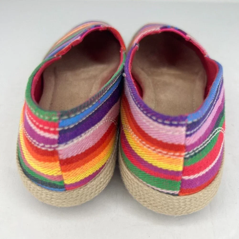 Maui Island Womens Tiki Multicolor Canvas Color Striped Size 7M Slip On Shoes